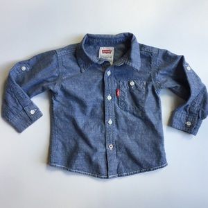 Levi’s Long-Sleeve Denim with roll-up tabs, 18 Mos